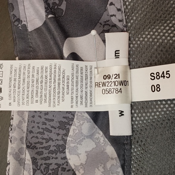 Reebok Quarter Zip Windbreaker - Picture 8 of 8